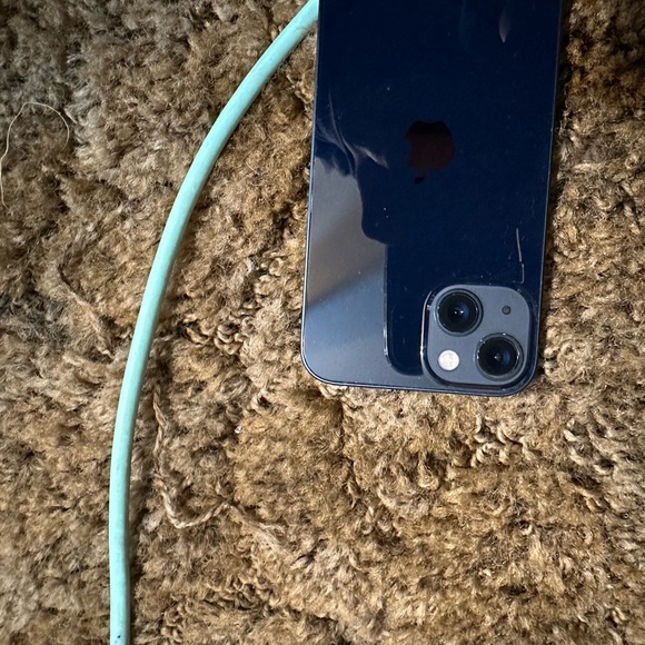 iphone 13 - Picture 2 of 10